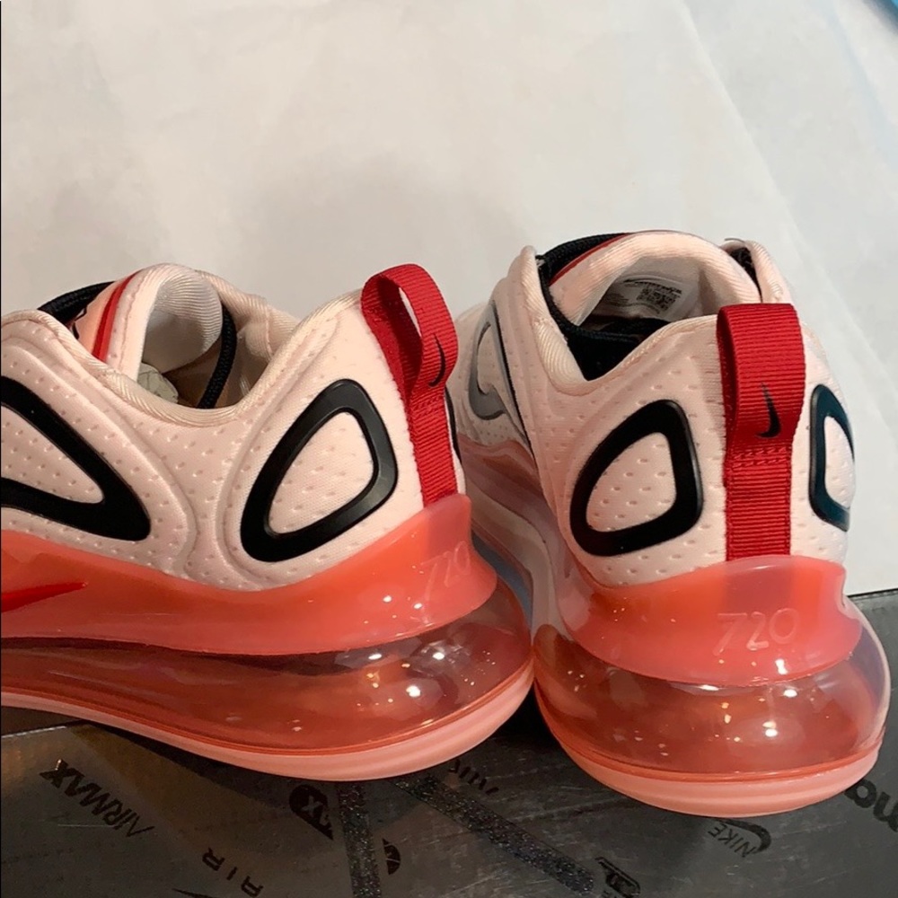 NIKE AIR MAX 720 Light Soft Pink/Gym Red - Picture 5 of 16